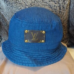 LEATHER LVPATCH BUCKET HAT - DARK DENIM